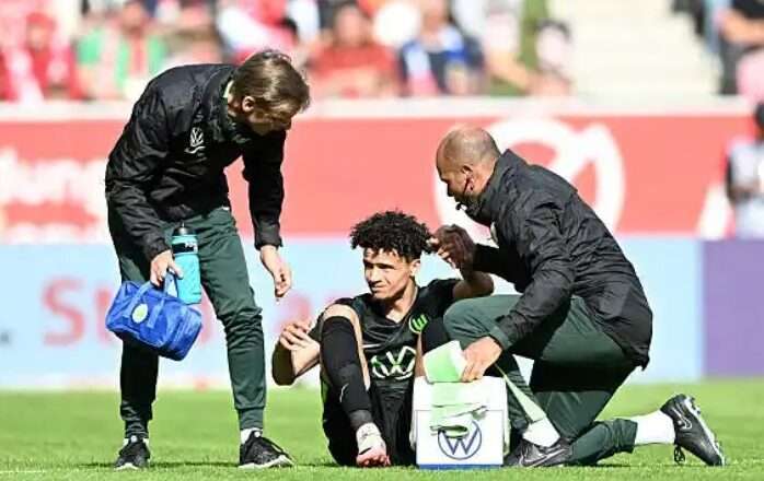 Paredes suffers ‘serious muscle injury’ in Wolfsburg loss