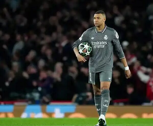 Mbappe has PSG bank accounts frozen as he chases €55m unpaid wages claim