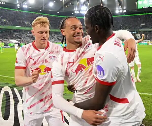 Simons brace as Leipzig down Wolfsburg in Bundesliga