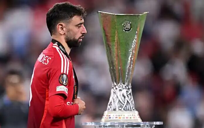 Bruno Fernandes facing exit as entire squad up for sale