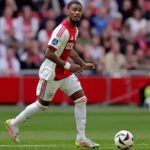 Chelsea agree deal for Ajax defender Hato