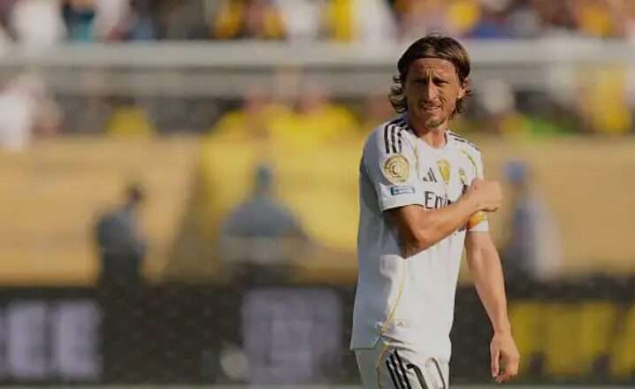 Modric to join Milan after Club World Cup – Allegri