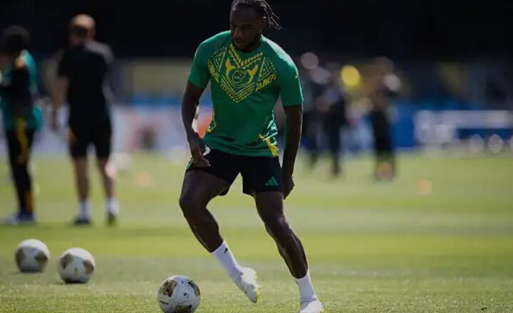 Antonio scores twice in first West Ham start since near-fatal crash