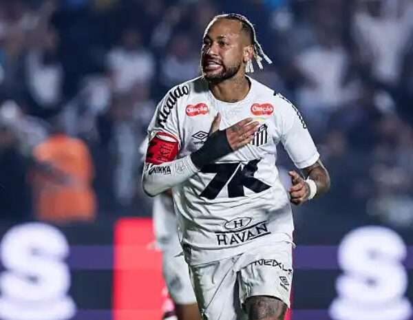 Neymar scores as Santos defeats Flamengo in the Brazilian Série A