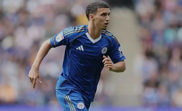 Newcastle United plot £24.5m Leeds United transfer hijack after reluctant agreement
