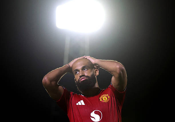Man Utd: Amorim fumes after Carabao cup loss