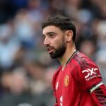 manchester united football news:Fernandes issues demand after derby loss